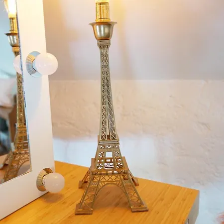 A La Belle Etoile De Paris A Honfleur 度假居